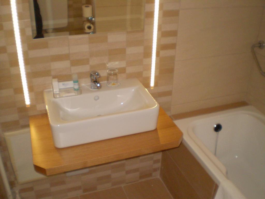 Asteras Hotel Larissa Zewnętrze zdjęcie