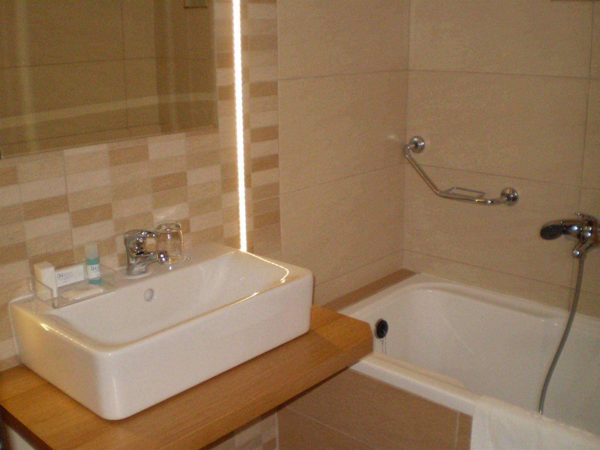 Asteras Hotel Larissa Zewnętrze zdjęcie